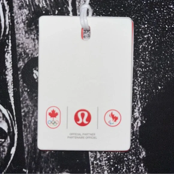 NWT Lululemon Belt Bag - Picture 8 of 9